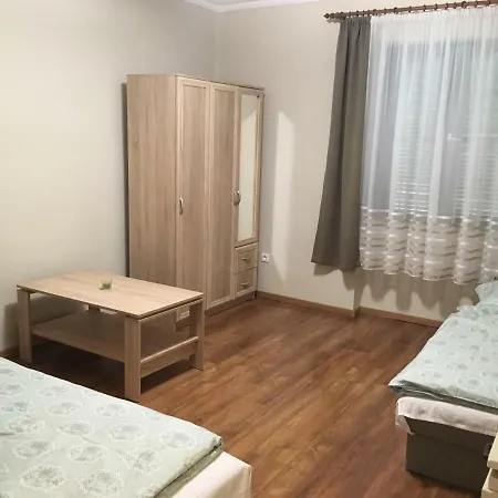 Vadaszhaz Guest house Egyhazasradoc